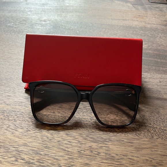 Fendi Accessories - Fendi Sunglasses